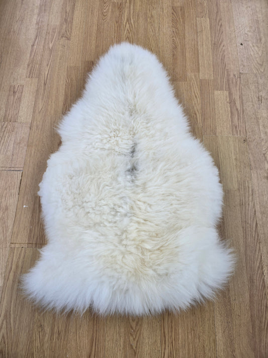 Sheepskin rug 86