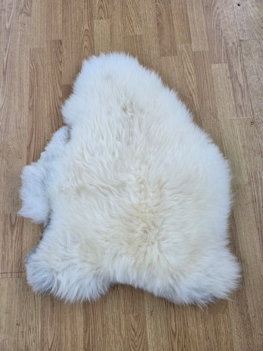 Sheepskin rug 87